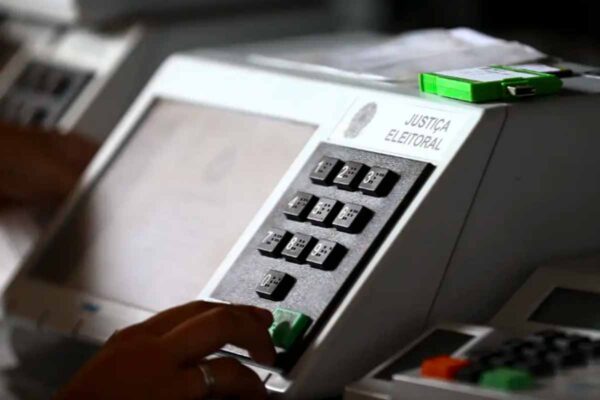 Prazo eleitoral termina com 11 governadores deixando cargos para disputar eleições de 2026