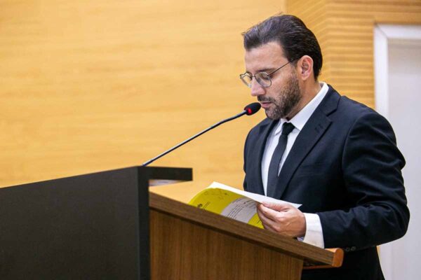 Deputado Ribeiro do Sinpol pede revitalização de complexo poliesportivo no bairro Floresta em Porto Velho