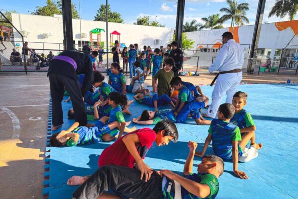 Projeto de jiu-jitsu em Porto Velho impacta rotina de crianças e atende mais de 140 alunos