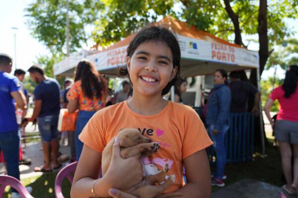 Feira de adoção em Porto Velho garante novos lares para 65 animais resgatados