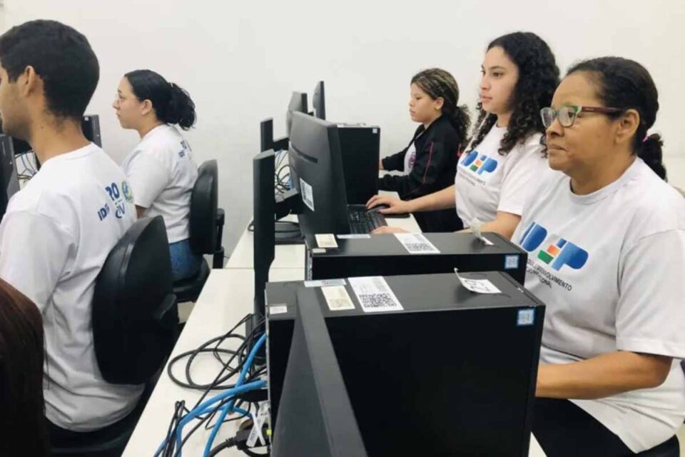 <div style="
                font-size: 18px;
                font-weight: bold;
                color: #0073aa;
                margin-bottom: 5px;
                text-transform: uppercase;
            ">ENSINO ONLINE</div>Inscrições para cursos profissionalizantes online do Idep terminam quinta-feira (23) em Rondônia