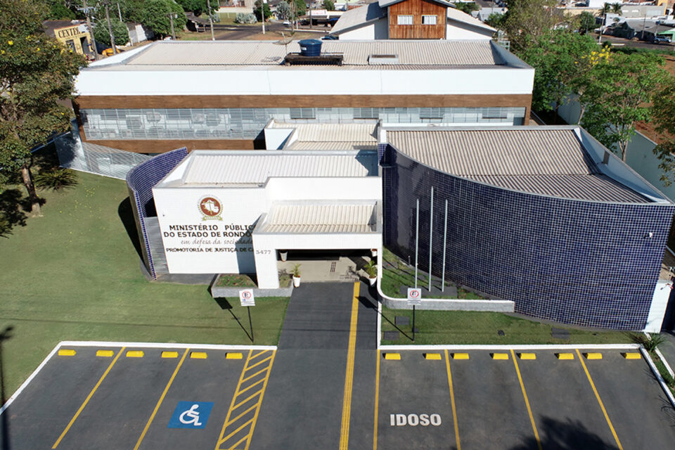 <div style="
                font-size: 18px;
                font-weight: bold;
                color: #0073aa;
                margin-bottom: 5px;
                text-transform: uppercase;
            ">SAÚDE PÚBLICA</div>MPRO aciona Justiça para garantir anestesistas e retomar cirurgias no Hospital Regional de Cacoal