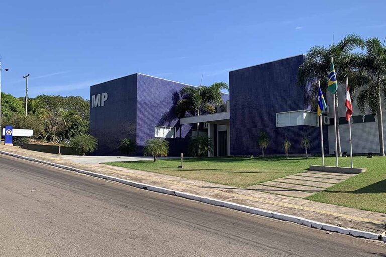 Réu é condenado a 30 anos por feminicídio de fisioterapeuta em Santa Luzia do Oeste
