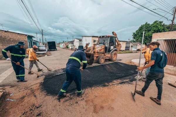 Obras de manutenção e pavimentação avançam e melhoram mobilidade em ruas de Porto Velho