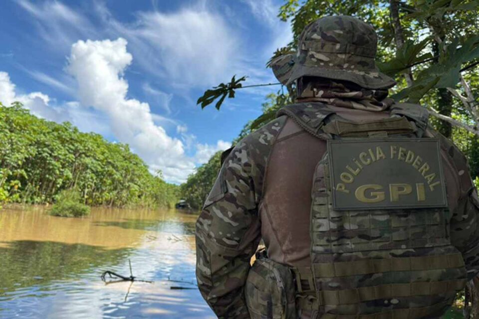 <div style="
                font-size: 18px;
                font-weight: bold;
                color: #0073aa;
                margin-bottom: 5px;
                text-transform: uppercase;
            ">INQUÉRITO POLICIAL</div>Operação Iterum III destrói 15 dragas e intensifica combate ao garimpo ilegal no Rio Madeira