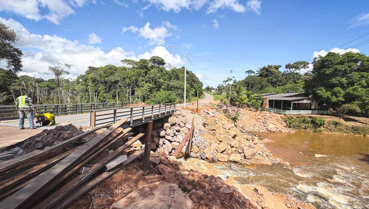 Ponte do Bate Estaca é liberada na Estrada de Santo Antônio após reconstrução e entra na fase final