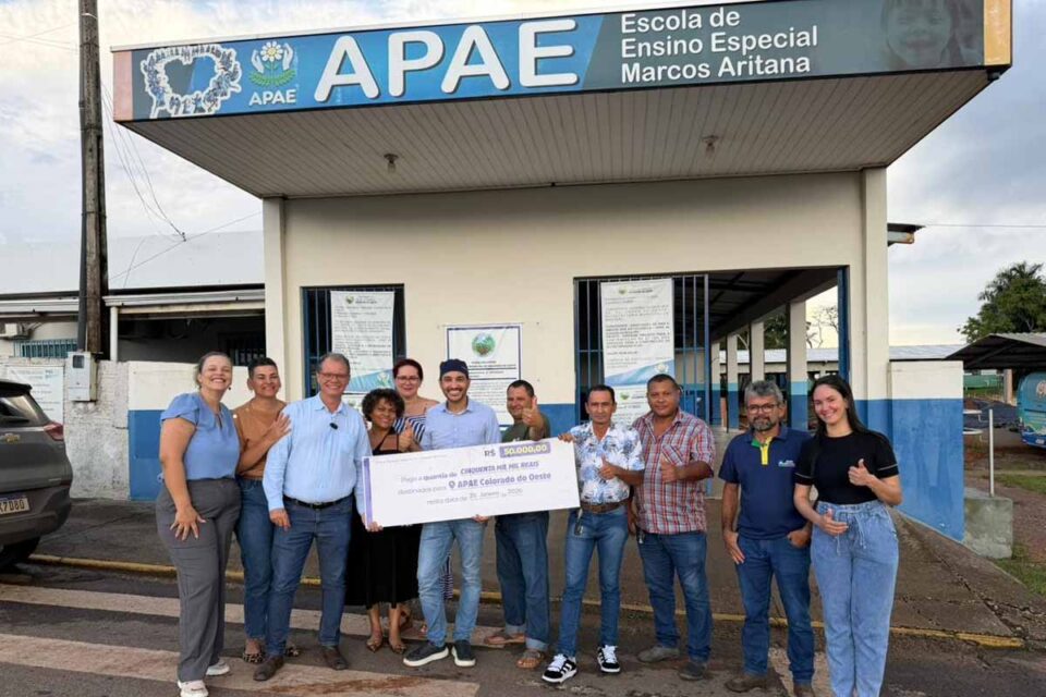 <div style="
                font-size: 18px;
                font-weight: bold;
                color: #0073aa;
                margin-bottom: 5px;
                text-transform: uppercase;
            ">MANDATO E RESULTADO</div>Recursos de R$ 50 mil destinados por Fernando Máximo reforçam manutenção da APAE em Colorado do Oeste