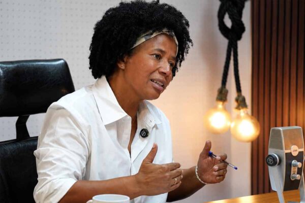 Silvia Cristina diz que promessas de impeachment no STF viraram “conversa” e afirma que Rondônia foi “atropelada” no pedágio da BR-364
