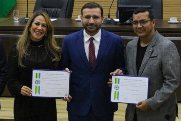 Deputado Ribeiro do Sinpol destaca atuação social da Igreja As Nações em sessão solene na Assembleia Legislativa de Rondônia