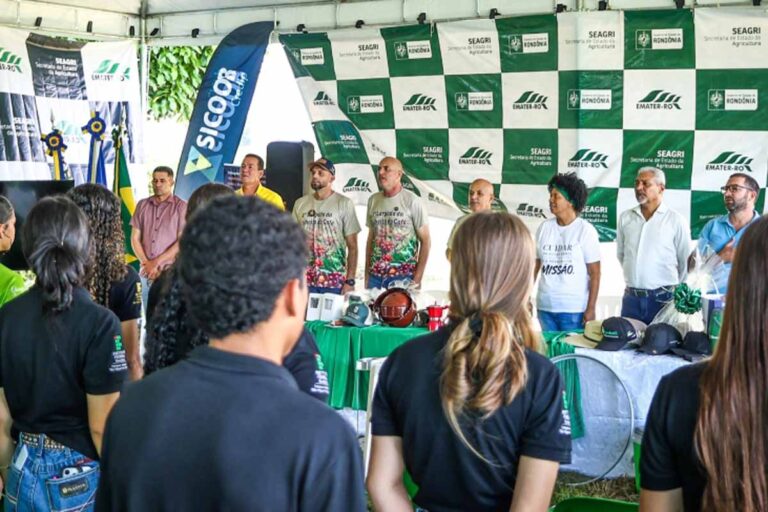 Ismael Crispin destaca investimentos milionários na cafeicultura durante largada da colheita em São Miguel do Guaporé