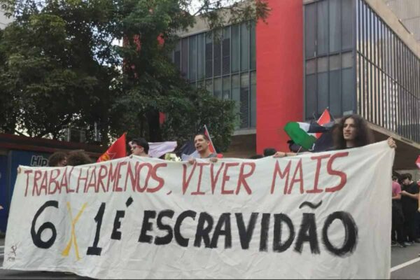 Fim da escala 6×1 mobiliza trabalhadores e avança no Congresso com propostas de redução da jornada