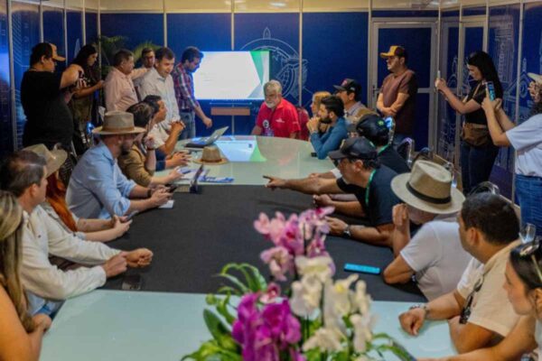 Alero debate novas rotas internacionais para escoamento da produção de Rondônia durante a Rondônia Rural Show