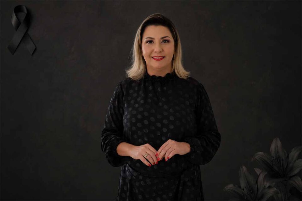 <div style="
                font-size: 18px;
                font-weight: bold;
                color: #0073aa;
                margin-bottom: 5px;
                text-transform: uppercase;
            ">NOTA DE PESAR</div>Em memória de Andrea Ferreira Gomes: trajetória dedicada à educação e à nutrição em Rondônia