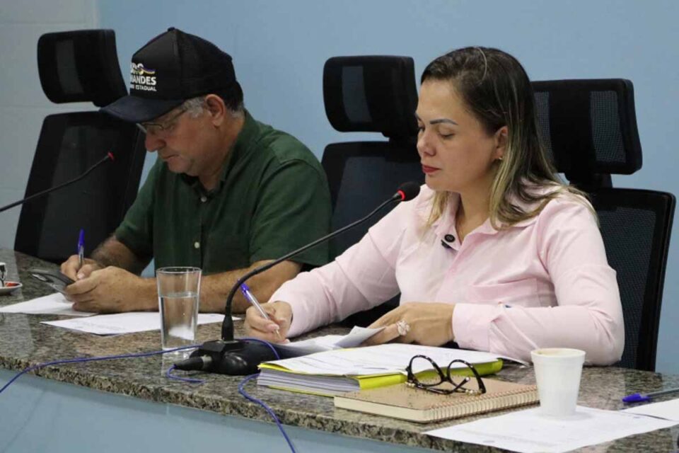 <div style="
                font-size: 18px;
                font-weight: bold;
                color: #0073aa;
                margin-bottom: 5px;
                text-transform: uppercase;
            ">SETOR AGROPECUÁRIO</div>CPI do Leite ouve produtores em Machadinho do Oeste e reúne dados sobre desafios do setor em Rondônia