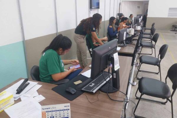 Prefeitura de Porto Velho leva serviços do Cadastro Único e emissão de documentos à Semana do Trabalhador