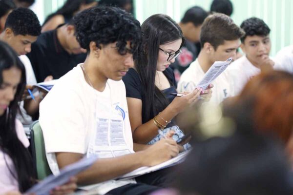 Projeto Acelero Baixo Madeira oferece cursos gratuitos e capacitação em comunidades ribeirinhas de Porto Velho