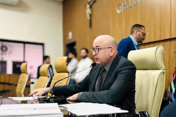 Projeto de Gedeão Negreiros garante apoio escolar para alunos com deficiência e autismo