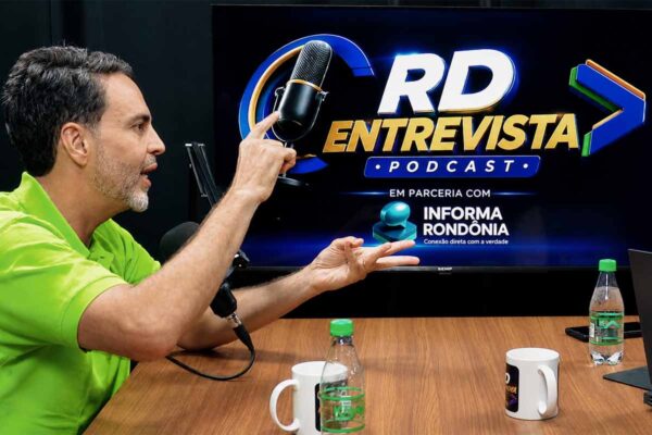 “Cena criada”, dívida herdada e hospital inédito: Léo Moraes fala sobre os bastidores da gestão, a vice, as eleições de 2026 e os desafios da capital