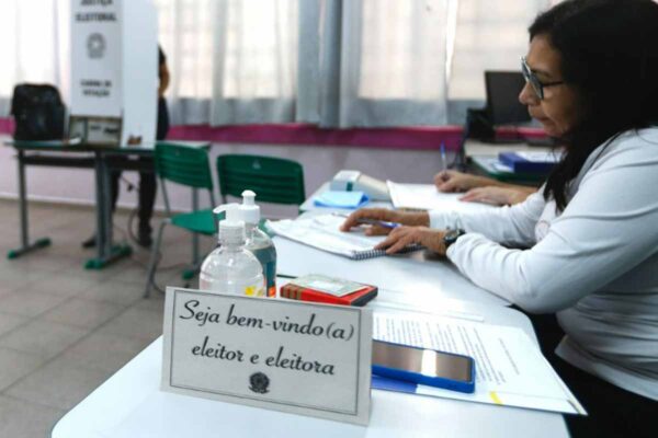Eleições 2026: TREs abrem inscrições para mesários voluntários em todo o Brasil