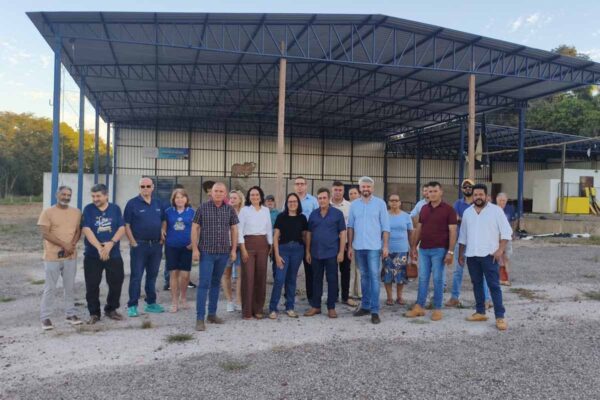 Deputado Ezequiel Neiva confirma início da ampliação do barracão da Aamirom em Rolim de Moura