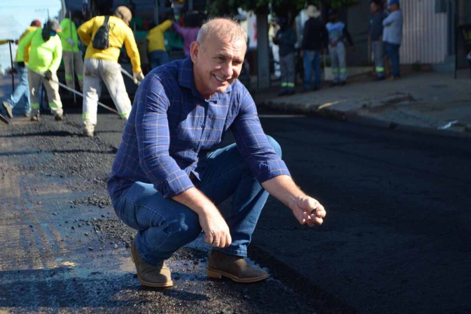 <div style="
                font-size: 18px;
                font-weight: bold;
                color: #0073aa;
                margin-bottom: 5px;
                text-transform: uppercase;
            ">INFRAESTRUTURA URBANA</div>Ezequiel Neiva confirma R$ 7 milhões para pavimentação de ruas em Cerejeiras