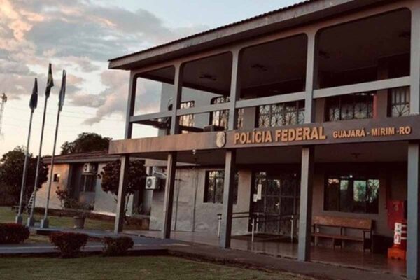 Polícia Federal prende foragido da Justiça com três mandados em aberto em Guajará-Mirim