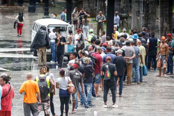População em situação de rua no Brasil ultrapassa 388 mil pessoas; São Paulo concentra maior número