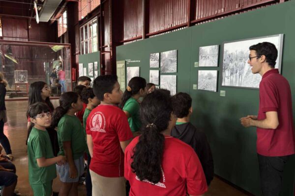 Projeto Turista Aprendiz leva estudantes a patrimônios históricos e fortalece memória cultural em Porto Velho