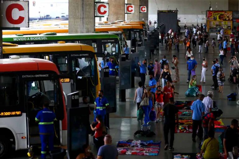 Estudo aponta que tarifa zero nas capitais pode injetar até R$ 60 bilhões e ter efeito semelhante ao Bolsa Família
