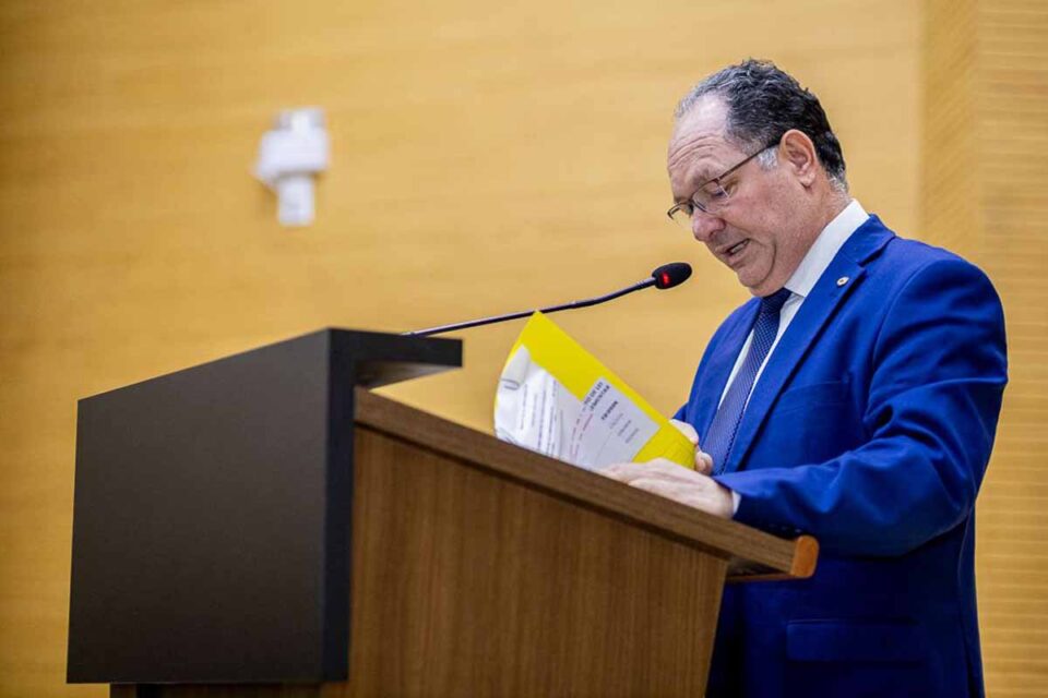 <div style="
                font-size: 18px;
                font-weight: bold;
                color: #0073aa;
                margin-bottom: 5px;
                text-transform: uppercase;
            ">INFRAESTRUTURA</div>Pedro Fernandes garante R$ 2 milhões para recuperação de 217 km de estradas rurais em Campo Novo
