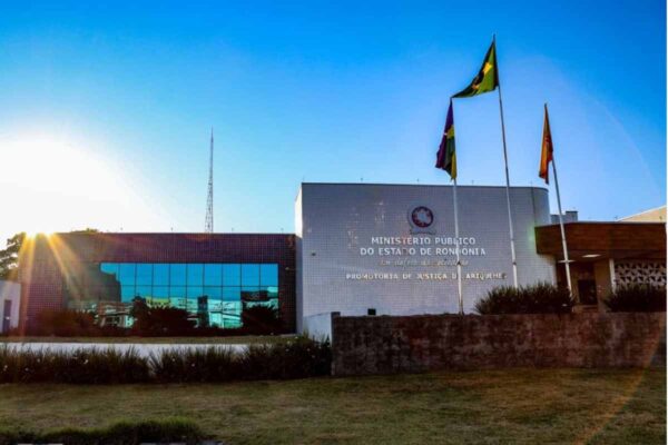 Operação “Labirinto de Bronze” mira lavagem de dinheiro e bloqueia mais de R$ 48 milhões em Rondônia
