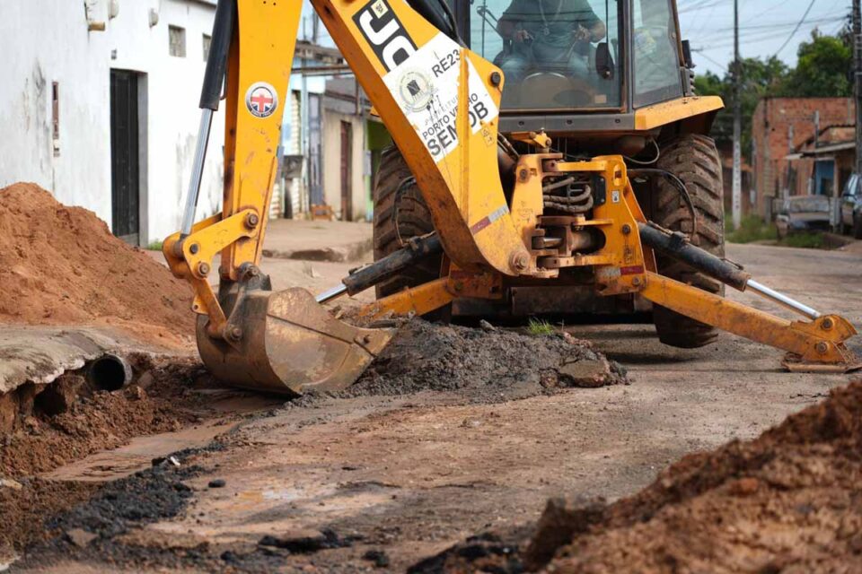 <div style="
                font-size: 18px;
                font-weight: bold;
                color: #0073aa;
                margin-bottom: 5px;
                text-transform: uppercase;
            ">INFRAESTRUTURA</div>Prefeitura de Porto Velho amplia obras de drenagem para reduzir alagamentos no bairro Conceição