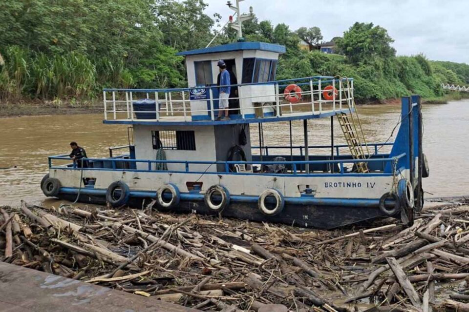 <div style="
                font-size: 18px;
                font-weight: bold;
                color: #0073aa;
                margin-bottom: 5px;
                text-transform: uppercase;
            ">SERVIÇOS OPERACIONAIS</div>Porto de Porto Velho intensifica manutenção para garantir segurança da navegação no rio Madeira