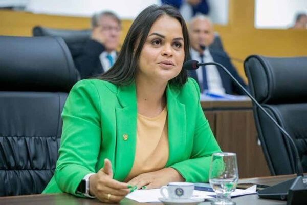Dra. Taíssa solicita Rondônia Cidadã para atender moradores do distrito de Iata