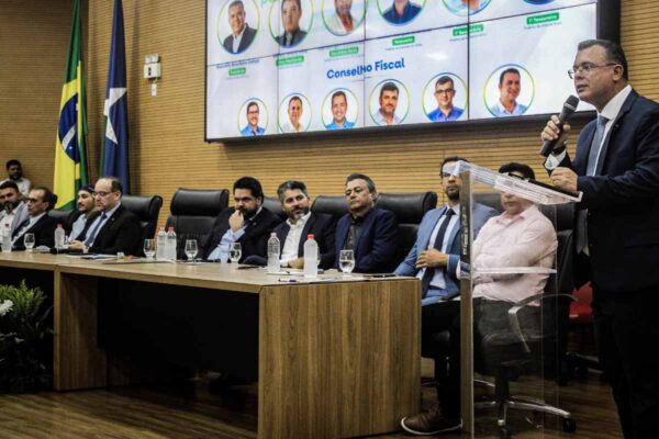 Nova diretoria da Arom toma posse na Assembleia Legislativa e inicia gestão 2026-2029 em Rondônia