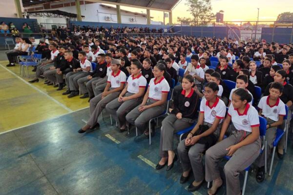 Assembleia Legislativa de Rondônia concede votos de louvor a ciclistas e educadores em Guajará-Mirim