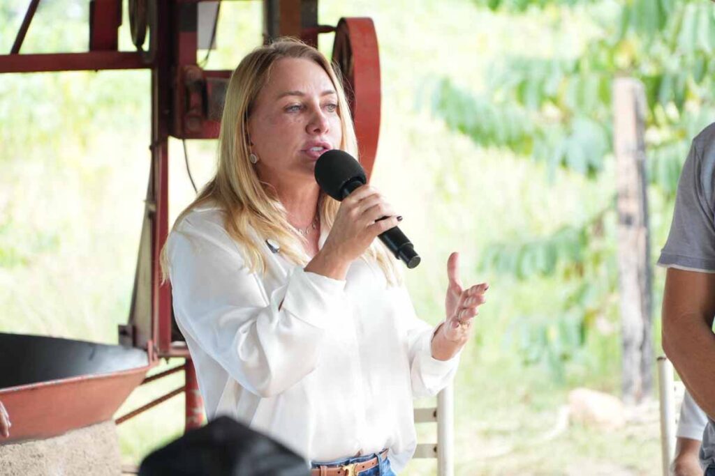 Ieda Chaves entrega implementos agrícolas à Arglec e reforça apoio à agricultura familiar em Porto Velho