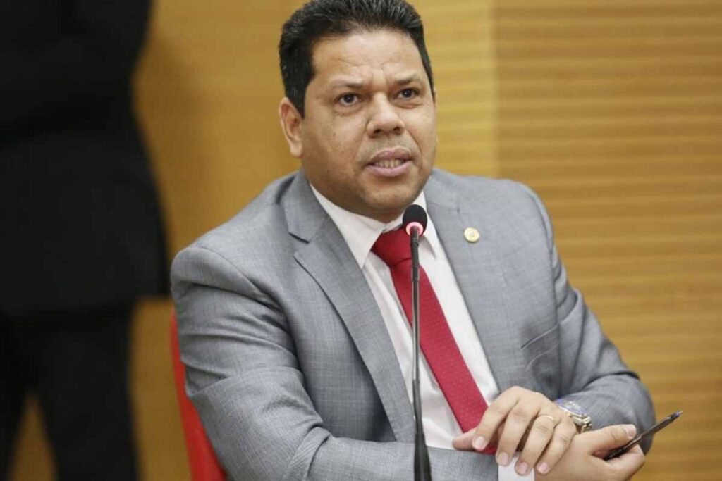 TRE de Rondônia mantém condenação do ex-deputado Jair Montes por ofensas contra Cristiane Lopes e delegado aposentado