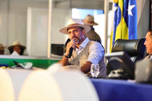 Delegado Lucas viabiliza mutirão de agendamento para emissão de RG durante a Expobur em Buritis