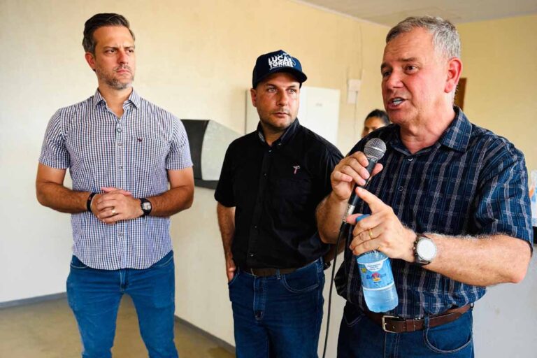 Delegado Lucas e Lúcio Mosquini reforçam defesa da regularização fundiária em reunião com produtores de Rio Pardo