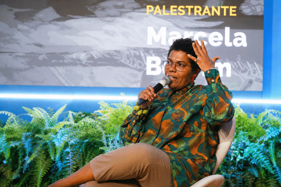 <div style="
                font-size: 18px;
                font-weight: bold;
                color: #0073aa;
                margin-bottom: 5px;
                text-transform: uppercase;
            ">IDENTIDADE NEGRA</div>Marcela Bonfim lança livro sobre identidade negra na Amazônia durante Feira do Livro em São Paulo