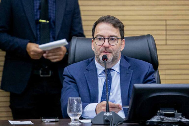 Alex Redano pede recuperação da RO-010 para melhorar tráfego entre Cacaulândia e Monte Negro