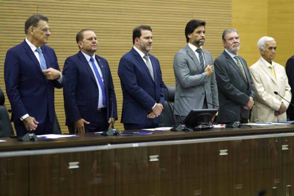 Alex Redano e Cirone Deiró conduzem homenagem a personalidades e instituições de destaque em Rondônia