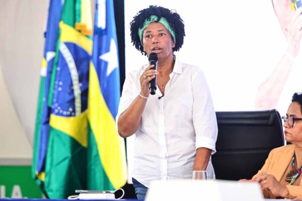 Sílvia Cristina defende redução da maioridade penal para crimes graves e cobra punições mais rigorosas