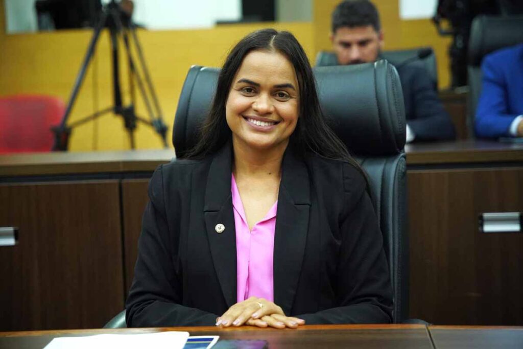 Dra. Taíssa propõe parceria para oferecer Implanon na rede pública de Nova Mamoré
