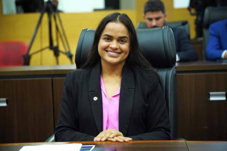 Dra. Taíssa propõe parceria para oferecer Implanon na rede pública de Nova Mamoré