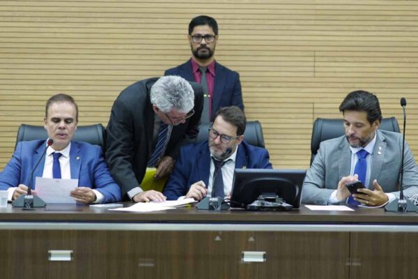 Alex Redano pede mutirão para emissão da nova Carteira de Identidade Nacional em Cacoal