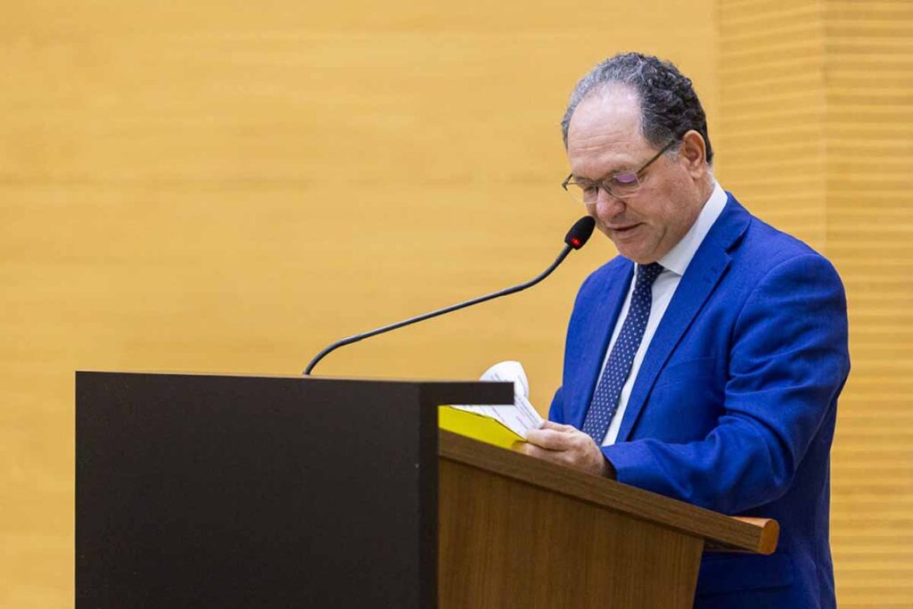 Pedro Fernandes destina implementos agrícolas e fortalece produção rural em Machadinho do Oeste
