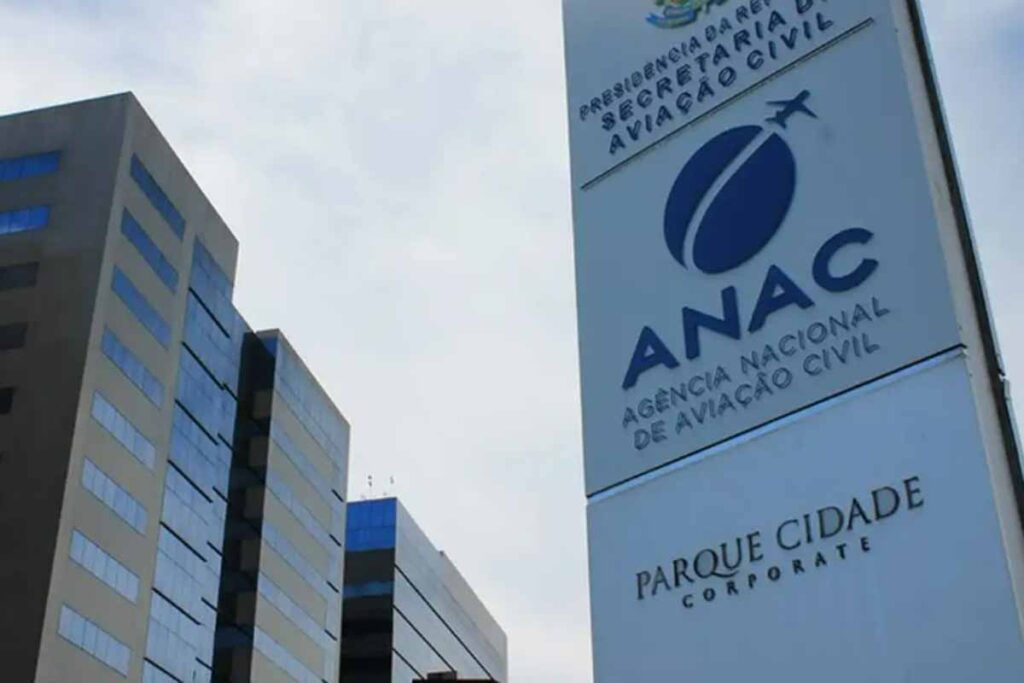 Anac alerta escolas de aviação após piloto morrer em trote com óleo aeronáutico