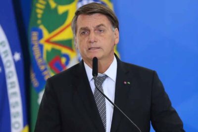 PGR pede ao STF manutenção da prisão domiciliar de Jair Bolsonaro após análise sobre arma apreendida